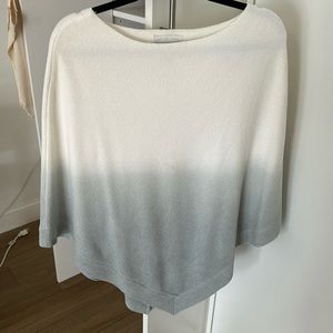 Barefoot dreams ombré poncho one size! Never worn:)